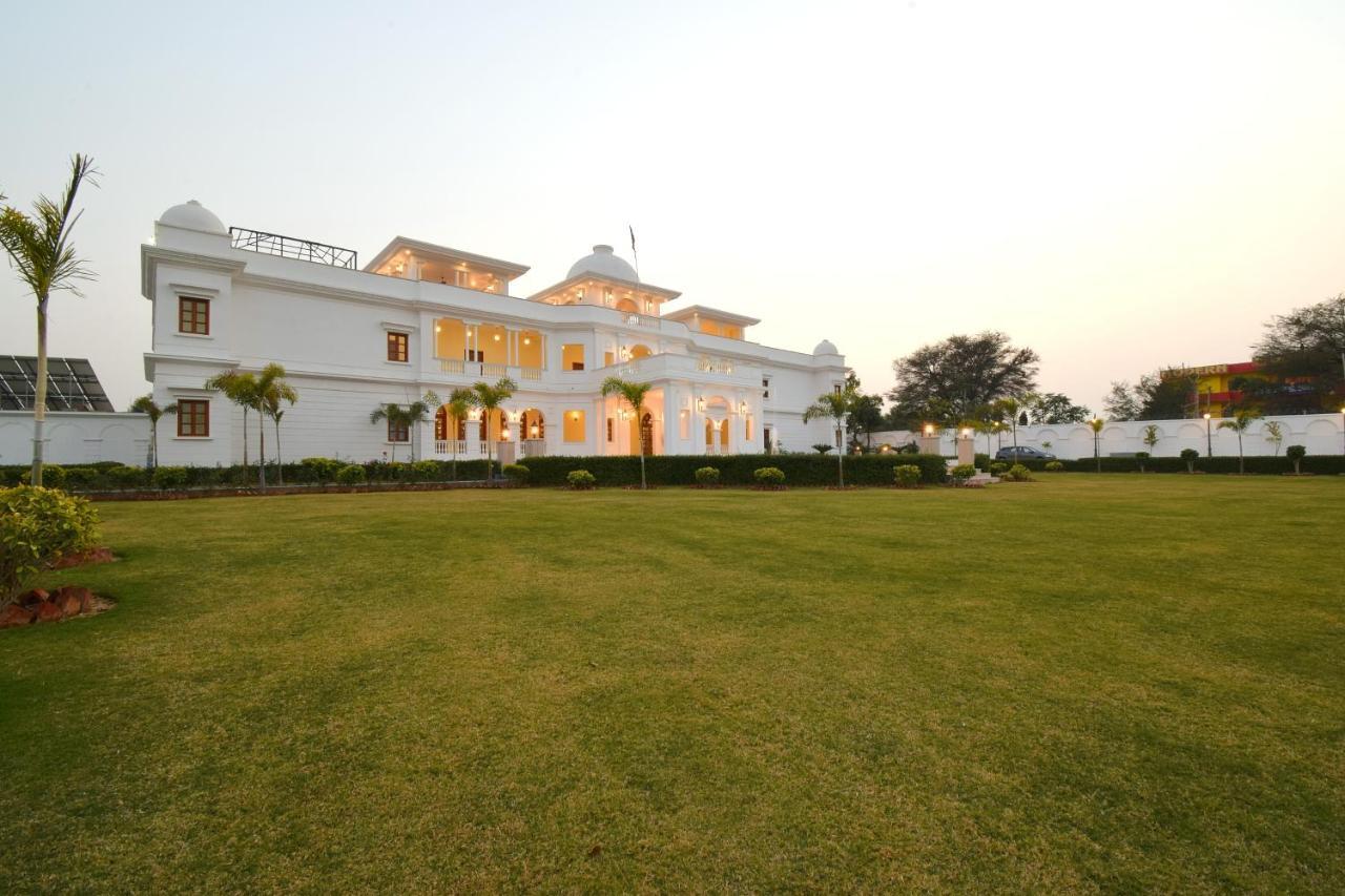 Umaid Farm Resort- A Legancy Vintage Stay In Jaipur Bagian luar foto