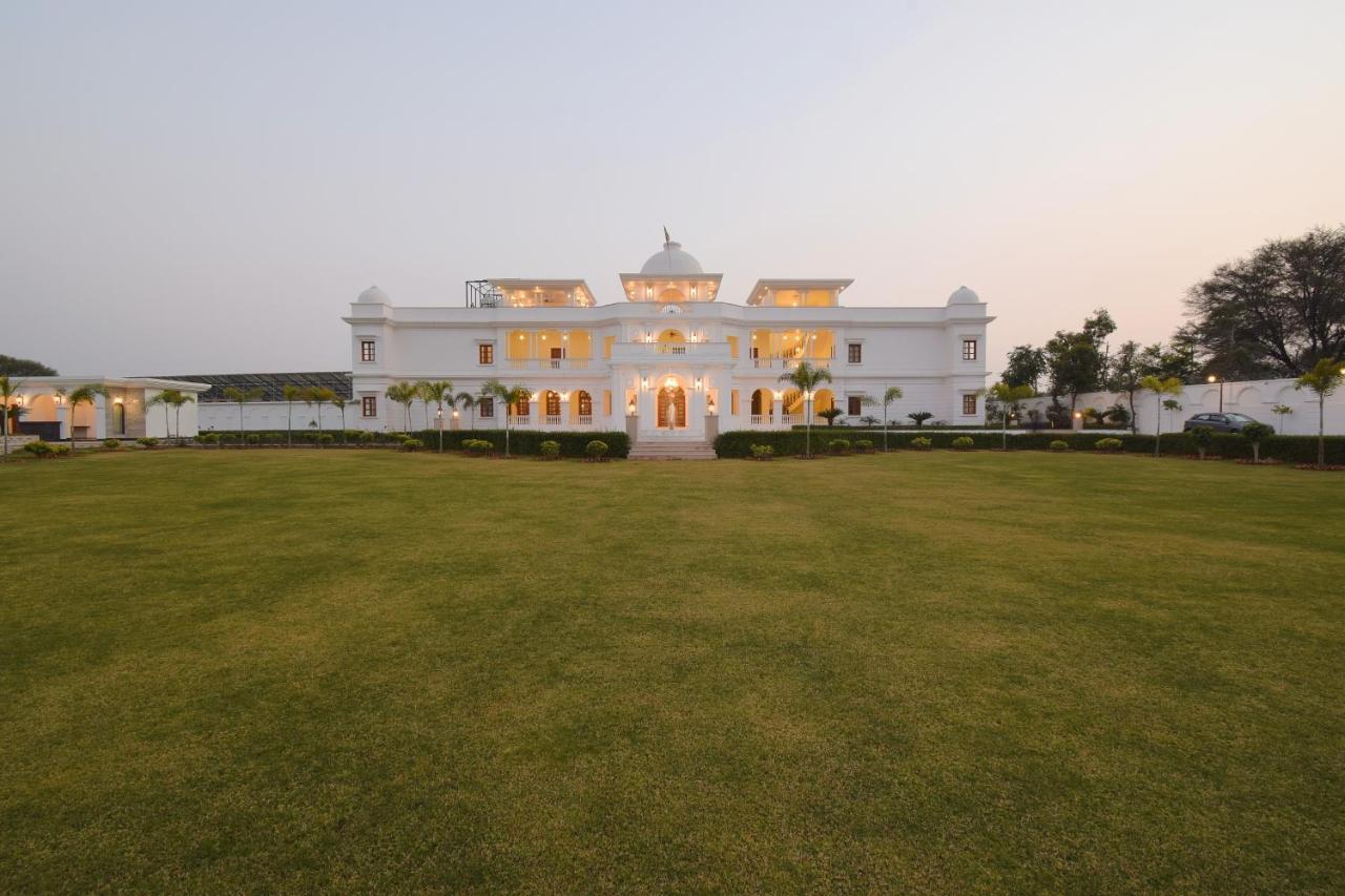 Umaid Farm Resort- A Legancy Vintage Stay In Jaipur Bagian luar foto