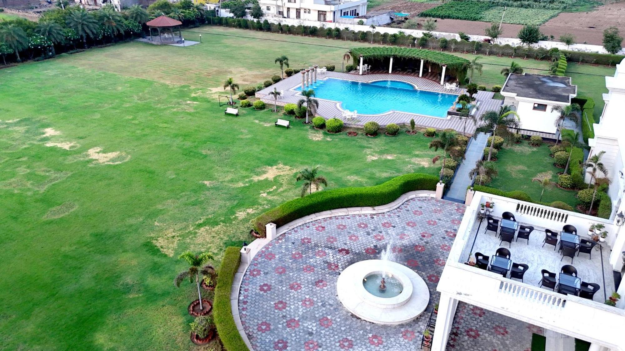 Umaid Farm Resort- A Legancy Vintage Stay In Jaipur Bagian luar foto