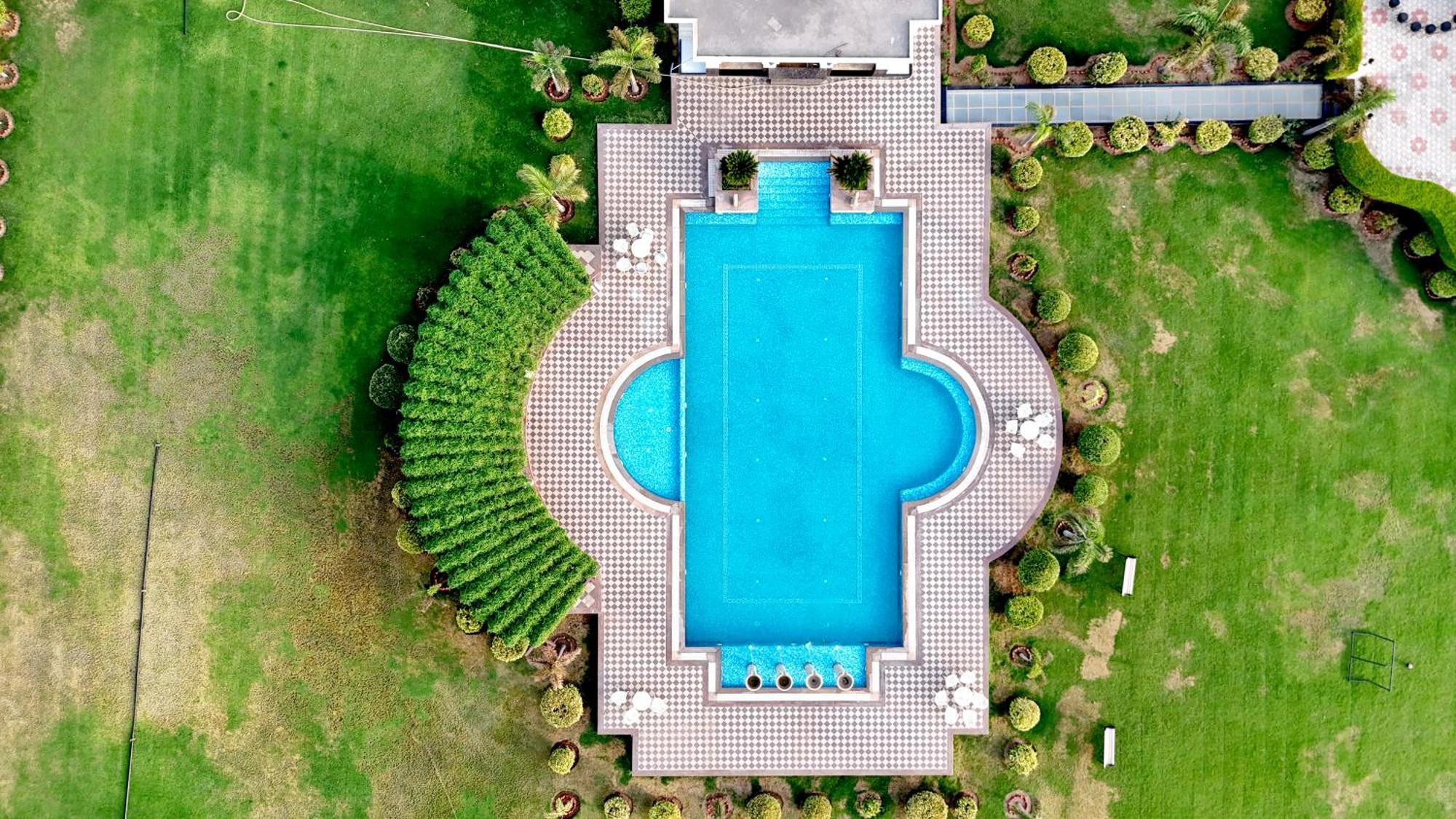 Umaid Farm Resort- A Legancy Vintage Stay In Jaipur Bagian luar foto