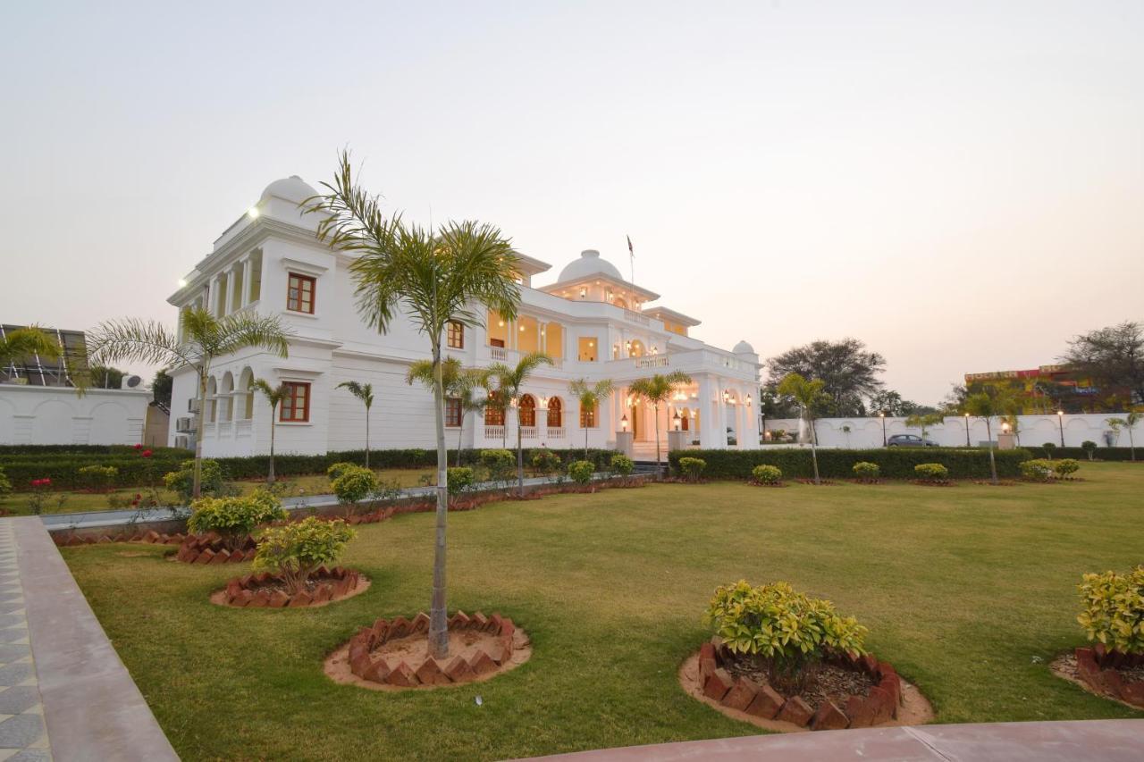 Umaid Farm Resort- A Legancy Vintage Stay In Jaipur Bagian luar foto