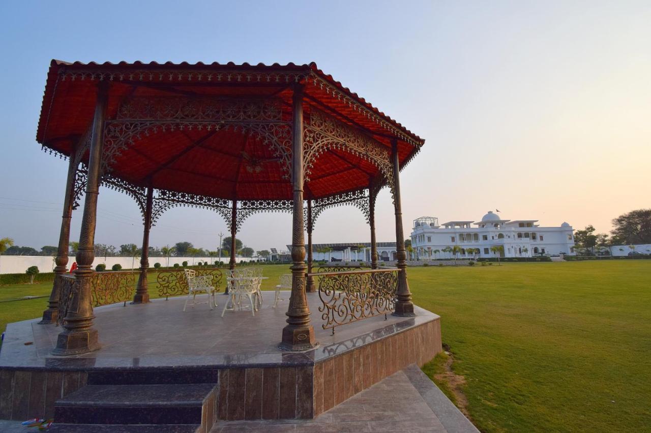 Umaid Farm Resort- A Legancy Vintage Stay In Jaipur Bagian luar foto